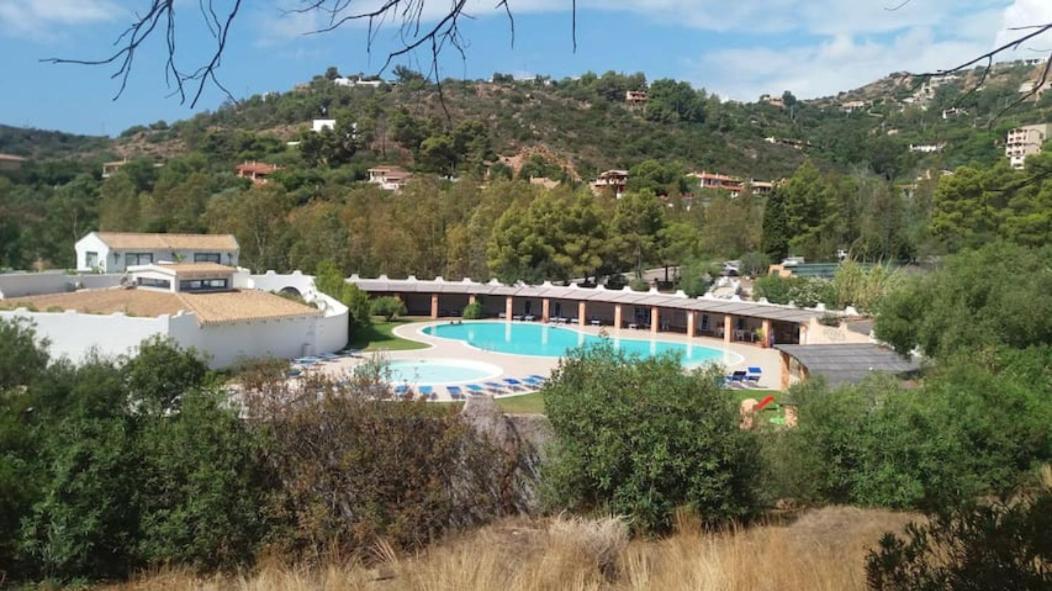 Capo Blu - Santa Margherita di Pula Villa Bagian luar foto