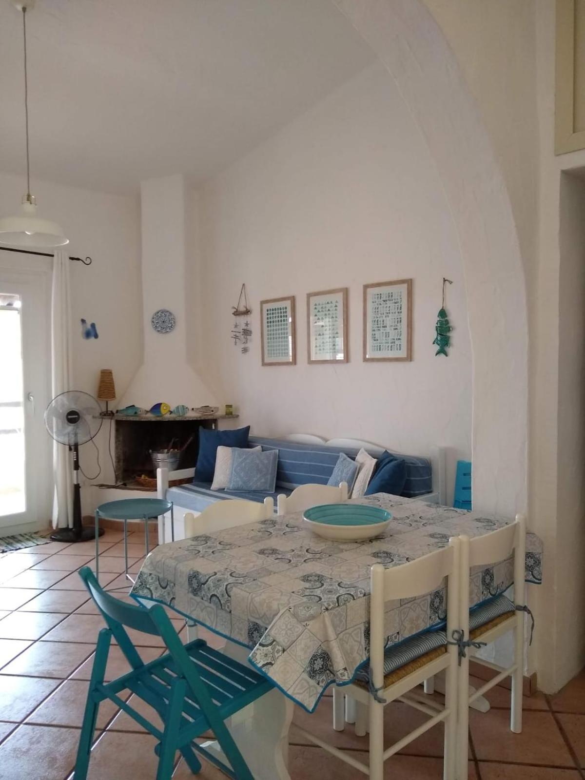 Capo Blu - Santa Margherita di Pula Villa Bagian luar foto